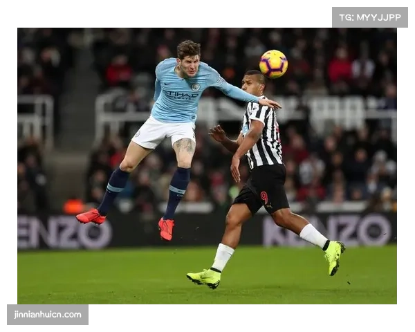 曼城主场三球轻取桑德兰 抓住机会缩小与榜首分差